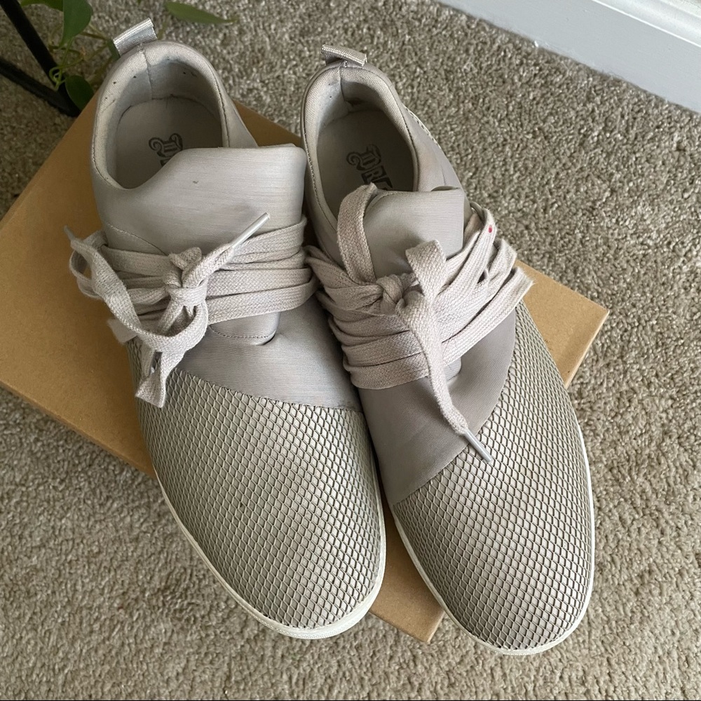 Light gray Womens cushion sneaker